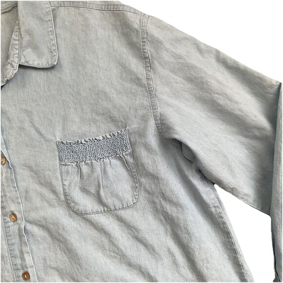 Women’s Light Weight Casual, Vacation, Preppy denim Button Down Shirt. Size L - Picture 4 of 7